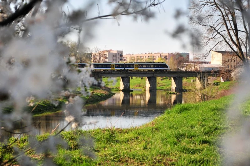 Polregio planuje połączenia do nowego lotniska CPK